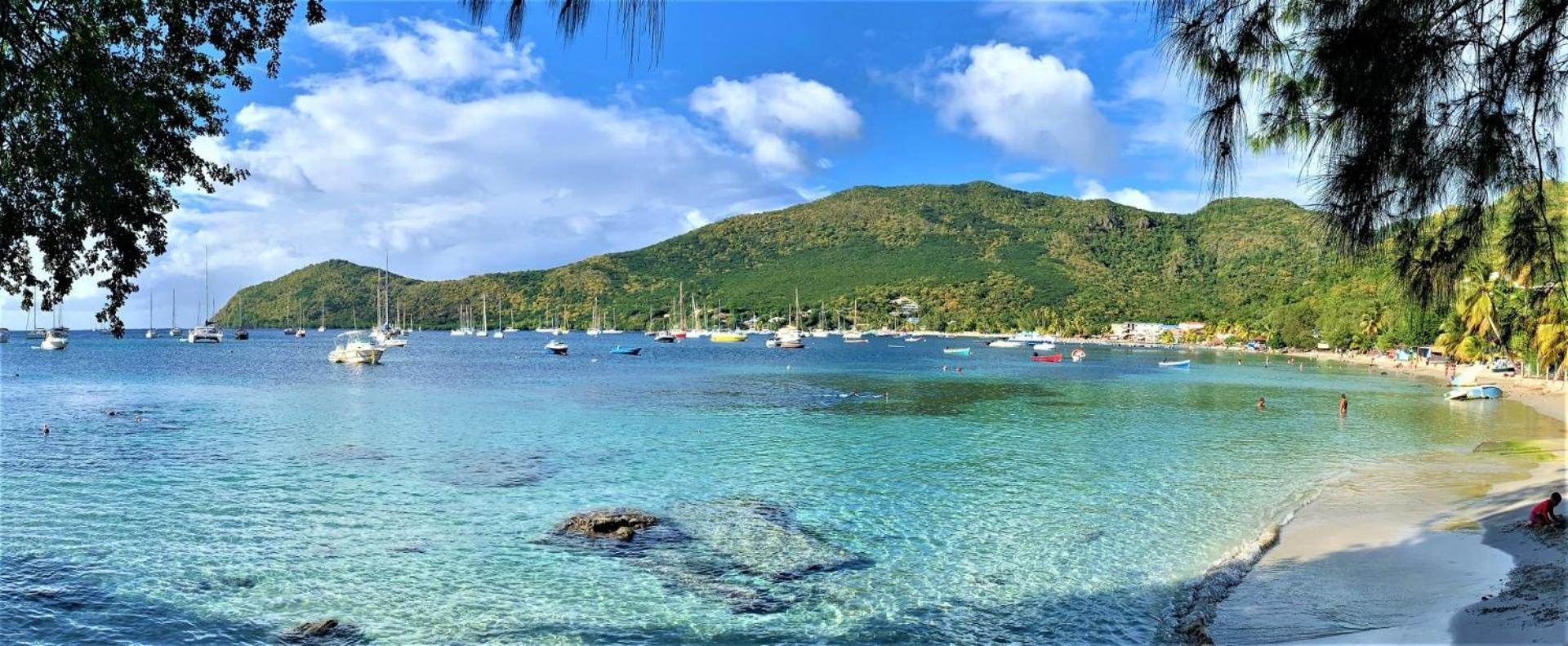 Chez Marie Andre Et Jeanne Apartment Grande Anse Екстериор снимка